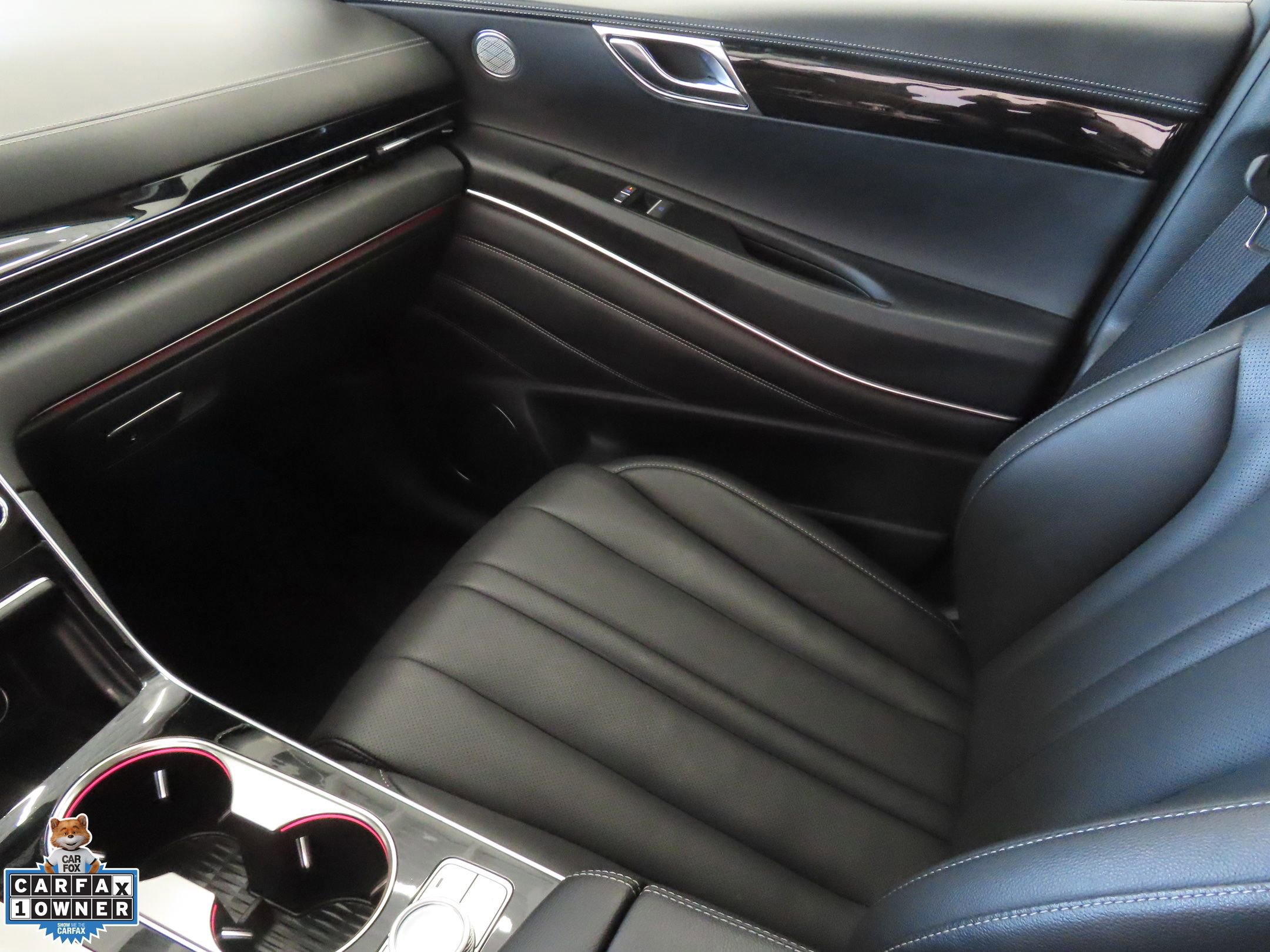 Used 2025 Genesis GV80 2.5T Standard AWD/4WD image 19