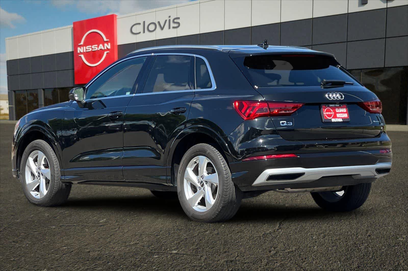 Used 2022 Audi Q3 2.0T Premium w/ Convenience Package AWD/4WD image 7