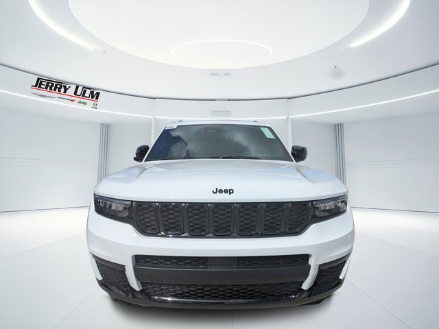 New 2025 Jeep Grand Cherokee L Altitude image 7