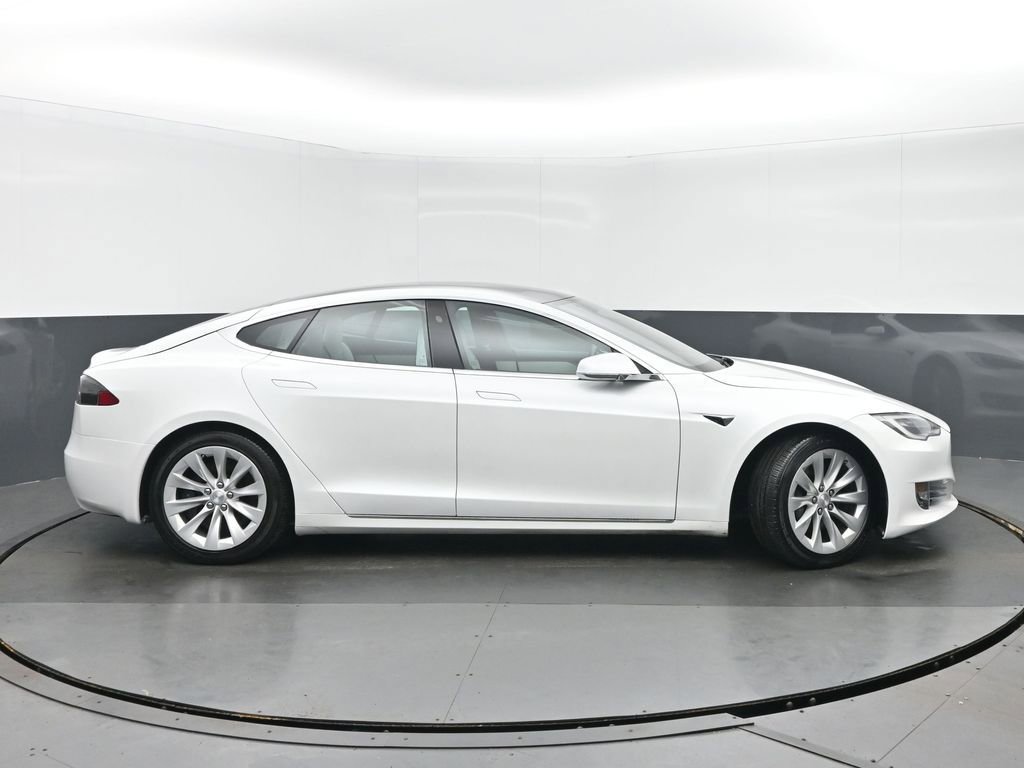 Used 2020 Tesla Model S Long Range image 2