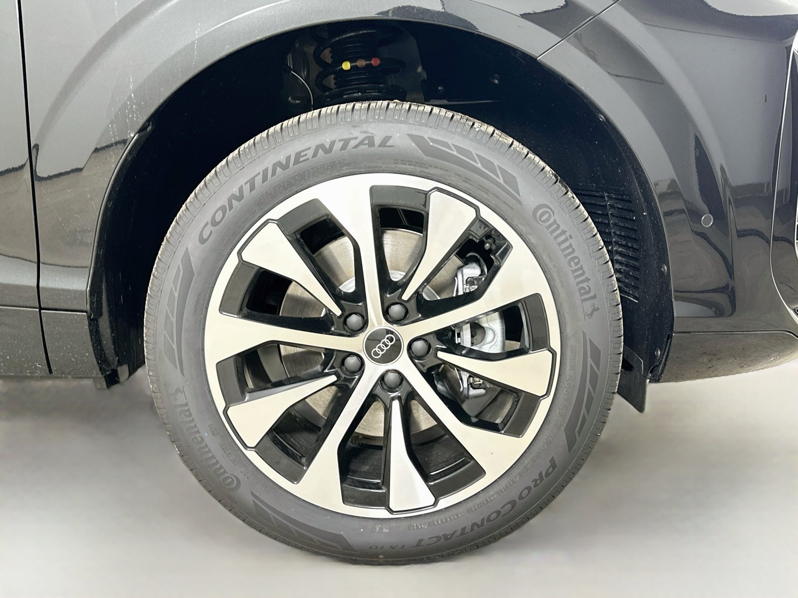 New 2026 Audi Q3 quattro 2.0T AWD/4WD image 11