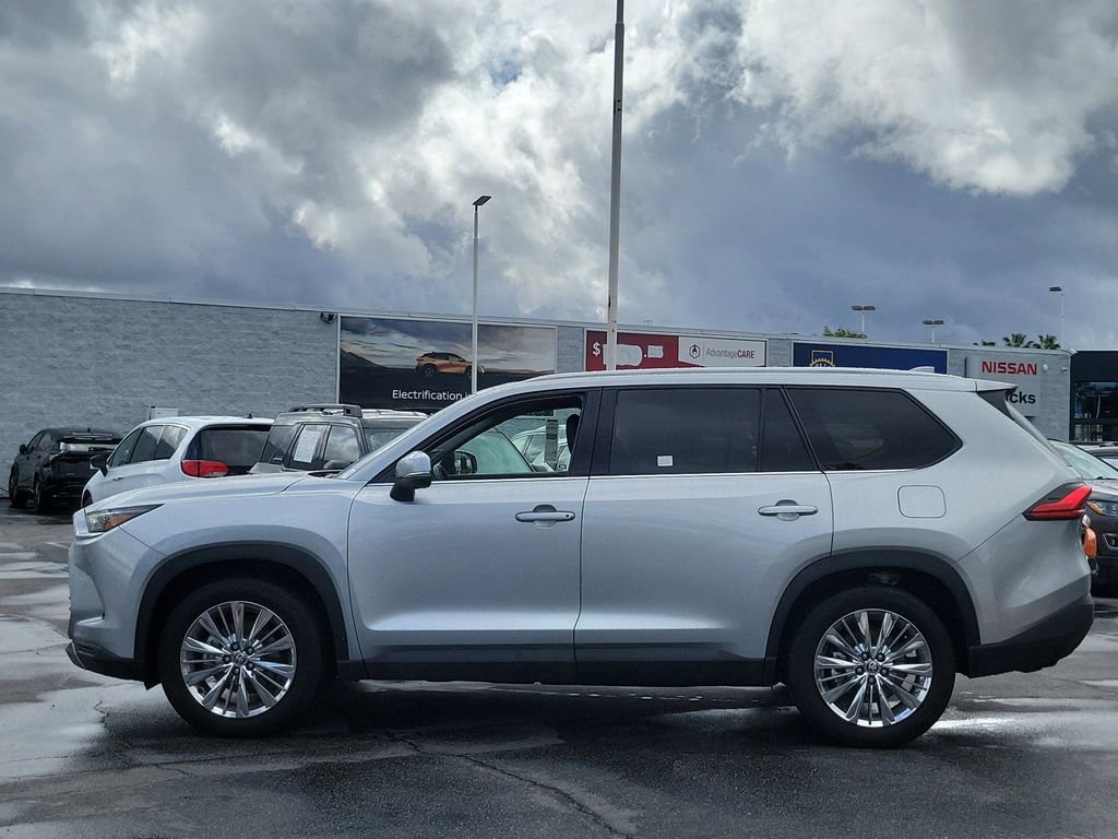 Used 2024 Toyota Grand Highlander Platinum image 31