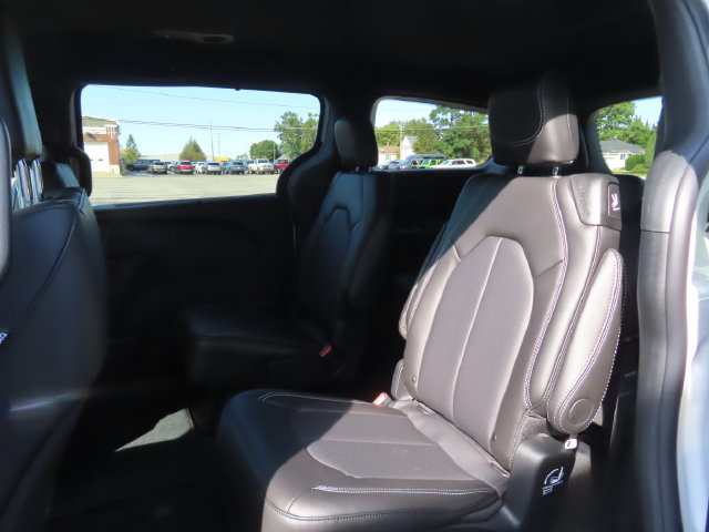New 2027 Chrysler Pacifica LX FWD image 20