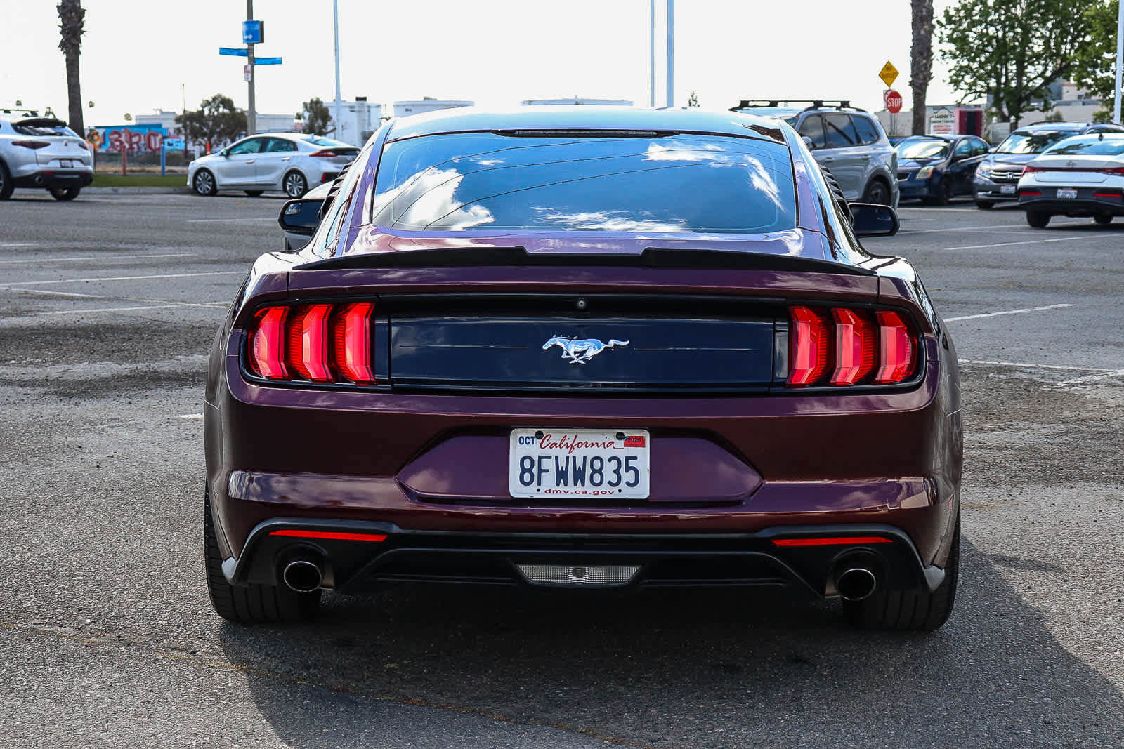 Used 2018 Ford Mustang Coupe RWD image 7