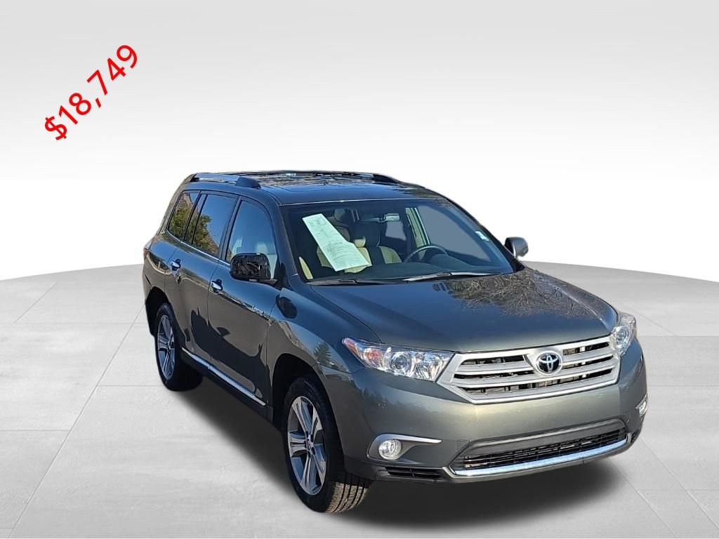 Used 2013 Toyota Highlander Limited image 2
