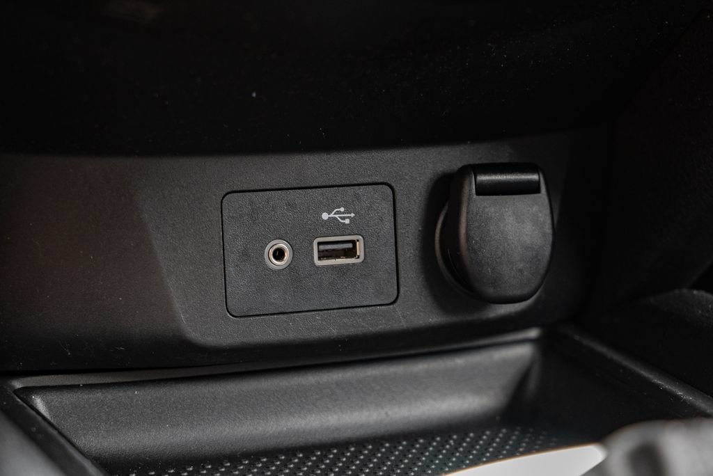 Used 2018 Nissan Rogue SV AWD/4WD image 19