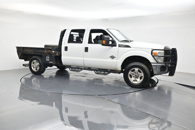 Used 2015 Ford F250 XL w/ Power Equipment Group AWD/4WD image 3