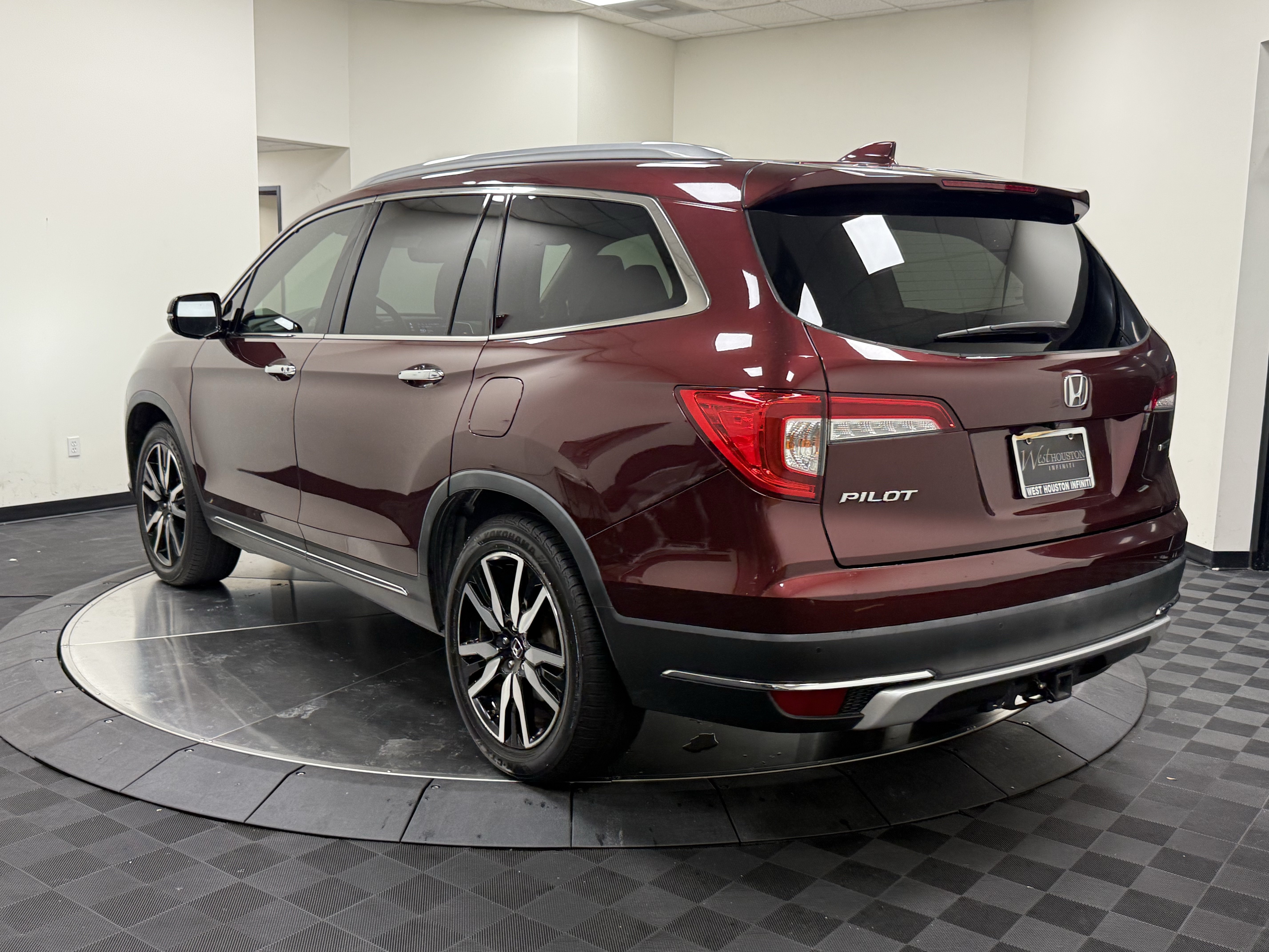 Used 2022 Honda Pilot Touring image 5