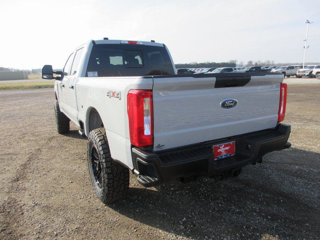 New 2026 Ford F250 XL w/ XL Off-Road Package image 10