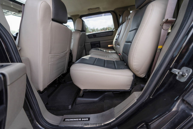 Used 2004 HUMMER H2 w/ Preferred Equipment Group image 48