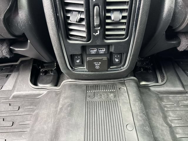 Used 2021 Jeep Grand Cherokee Limited w/ Quick Order Package 28K 80th AWD/4WD image 12
