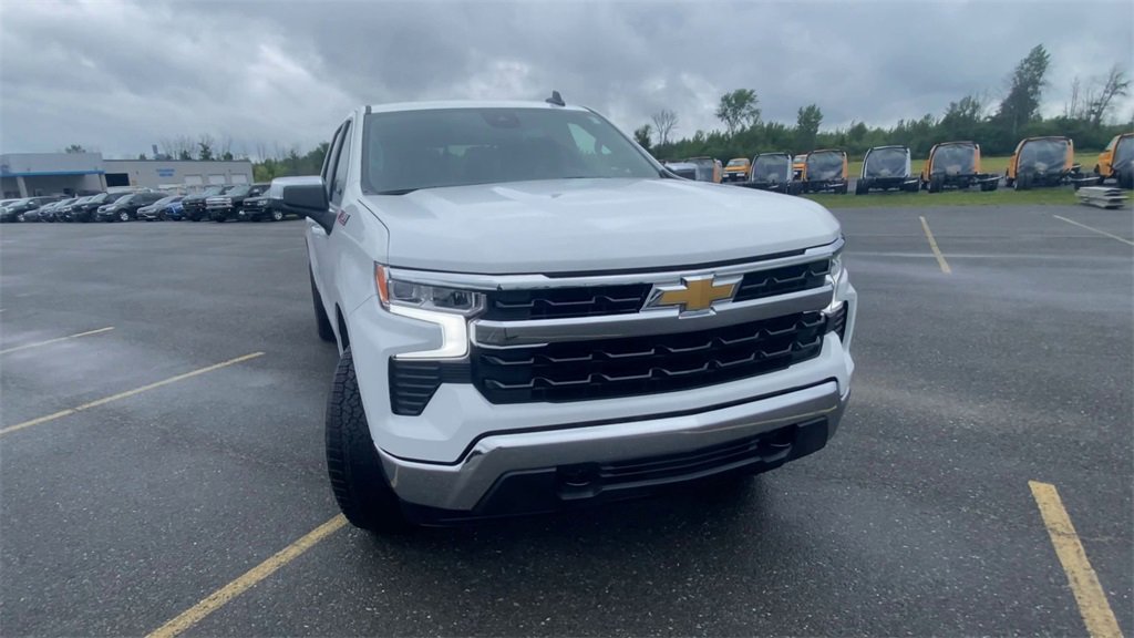 New 2026 Chevrolet Silverado 1500 LT image 3