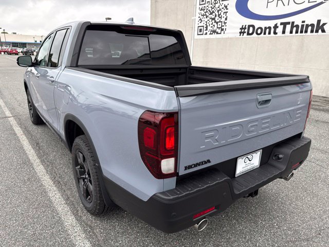 New 2026 Honda Ridgeline Black Edition image 4