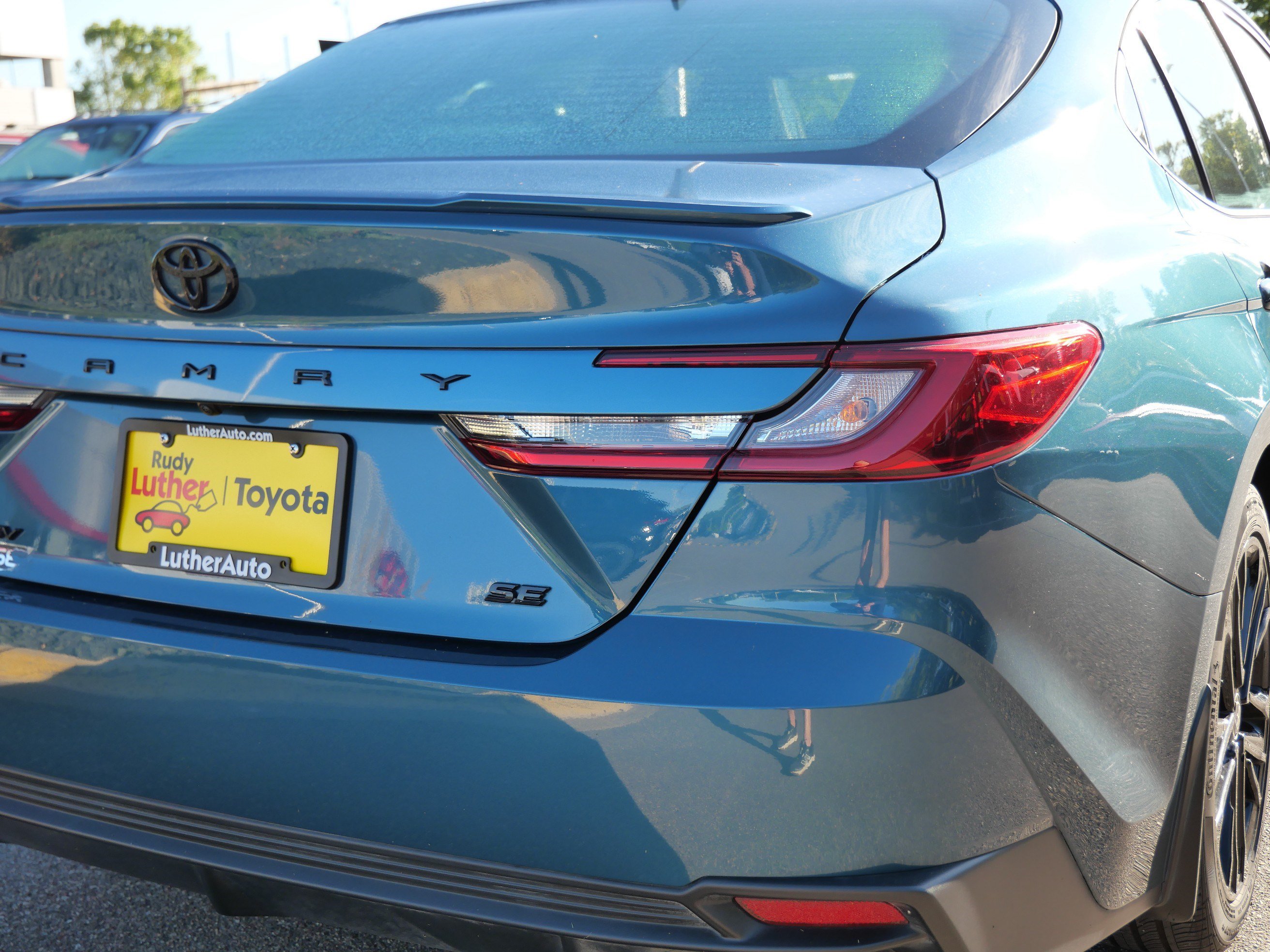 Used 2026 Toyota Camry SE FWD image 18
