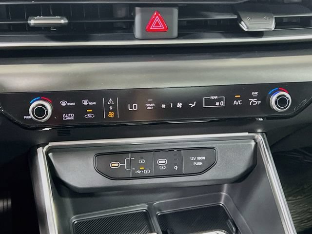 New 2027 Kia Carnival SX w/ Dark Edition Package FWD image 16