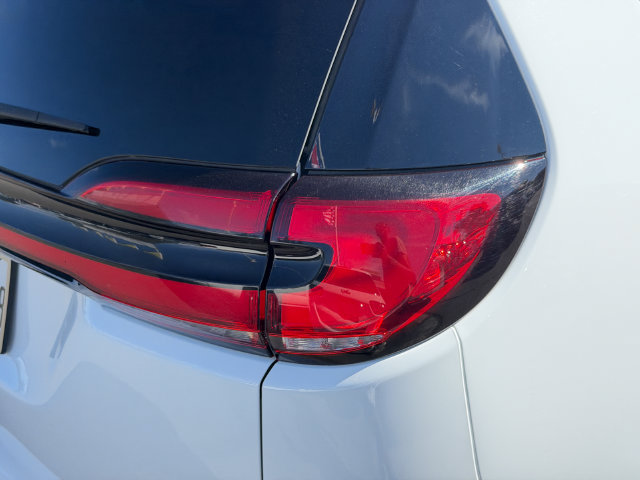 Used 2024 Chrysler Pacifica Limited FWD image 6