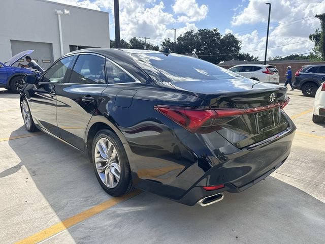 Used 2020 Toyota Avalon XLE FWD image 5