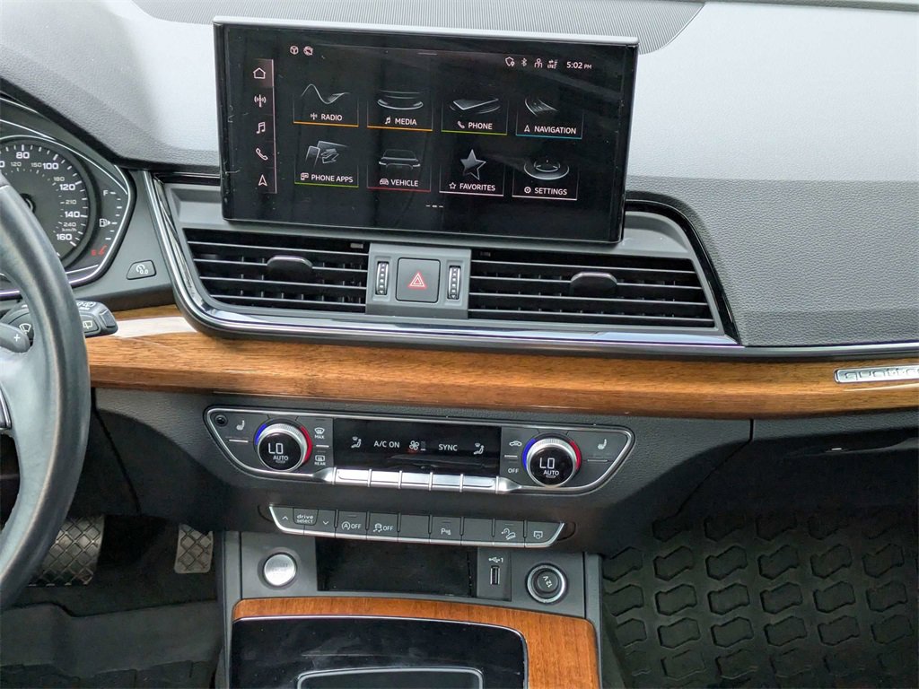 Used 2023 Audi Q5 2.0T Premium w/ Convenience Package image 19
