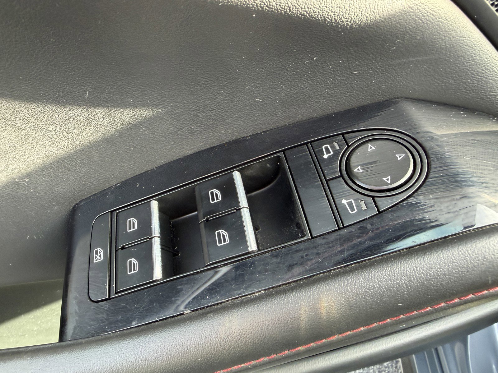 Used 2024 MAZDA MAZDA3 s image 20