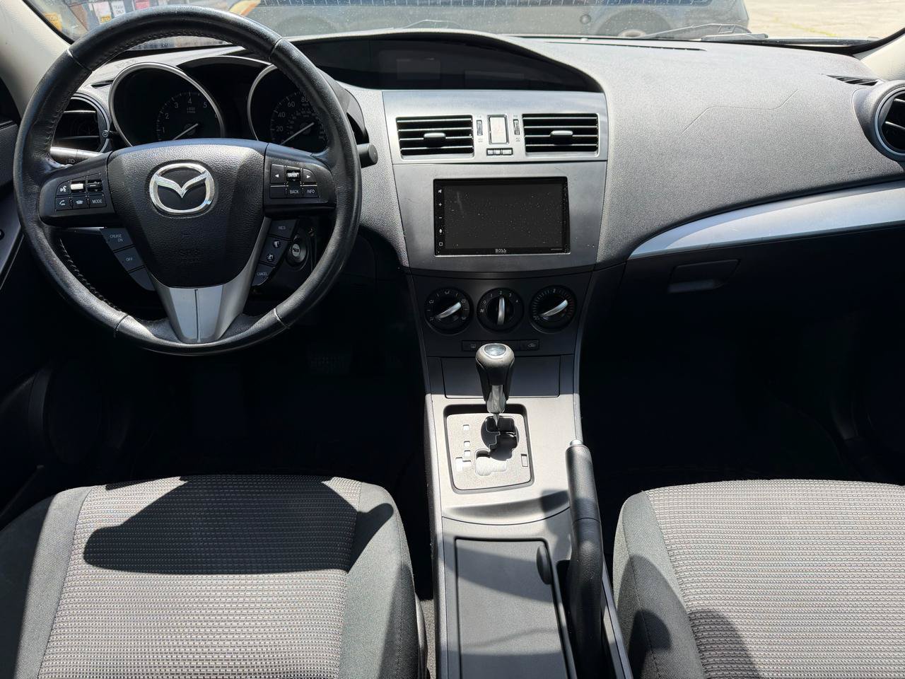 Used 2012 MAZDA MAZDA3 i Touring FWD image 21