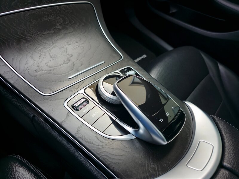 Used 2015 Mercedes-Benz C 400 4MATIC w/ Multimedia Package image 20