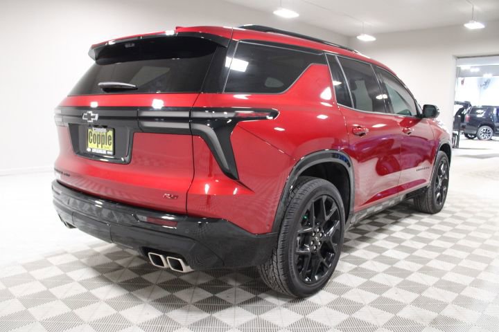 Used 2024 Chevrolet Traverse RS image 12