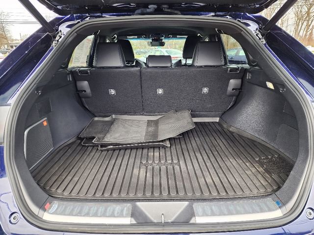 Used 2023 Toyota Venza XLE AWD/4WD image 17