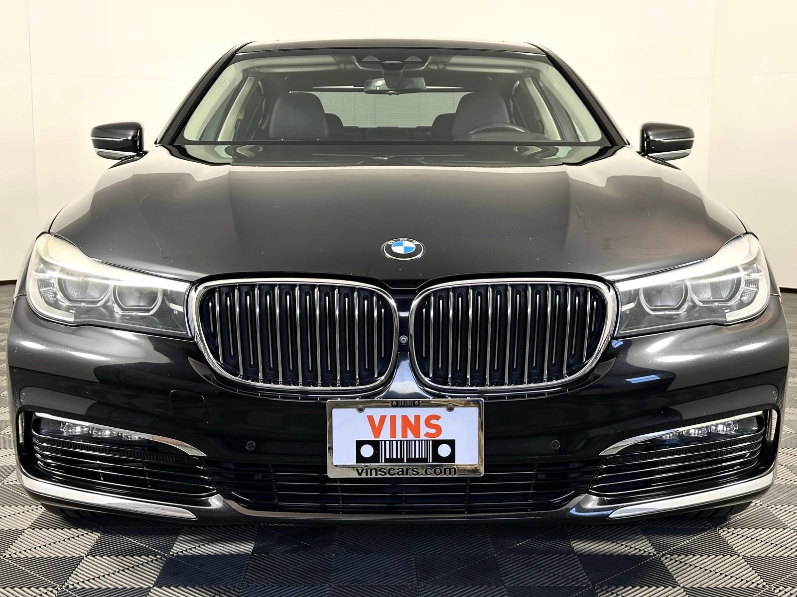 Used 2017 BMW 740i xDrive image 23