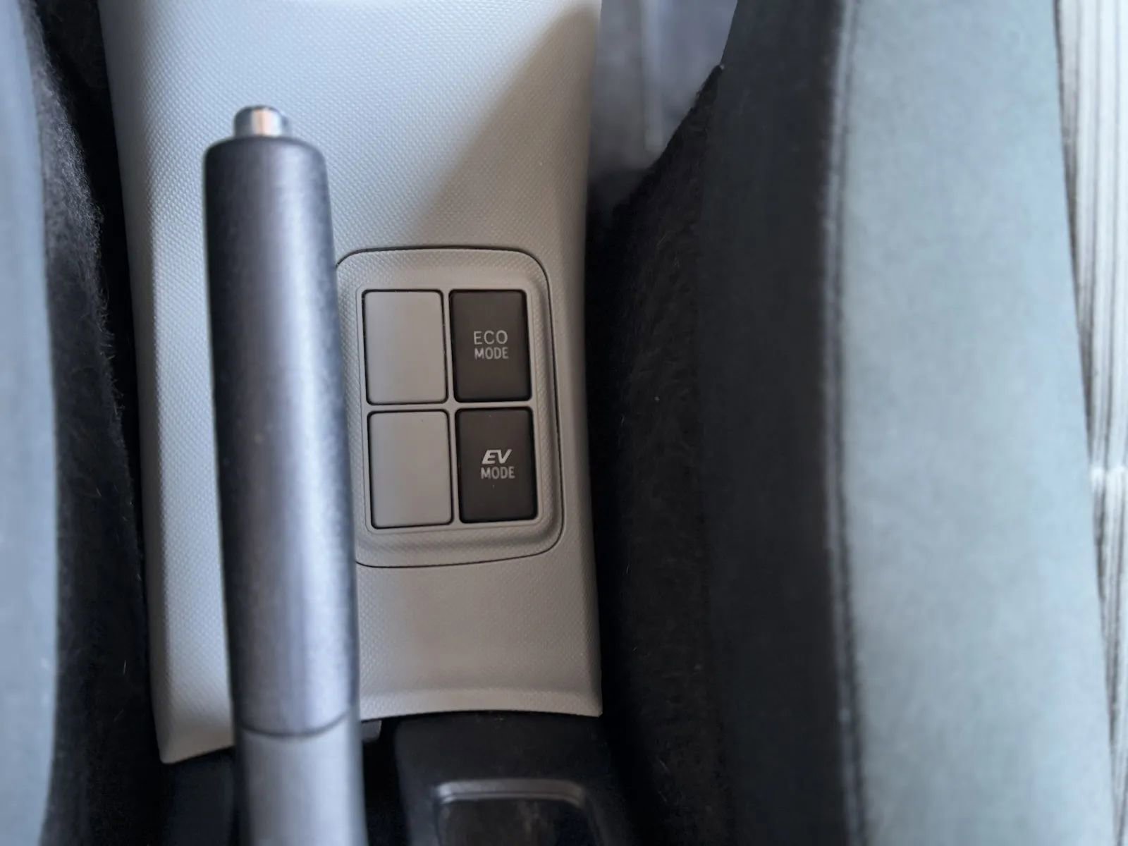 Used 2013 Toyota Prius C Three image 28