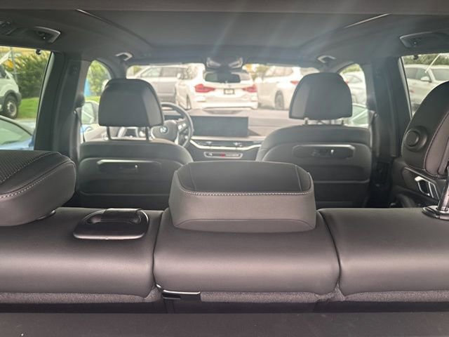 Used 2026 BMW X5 xDrive40i w/ Climate Comfort Package image 12