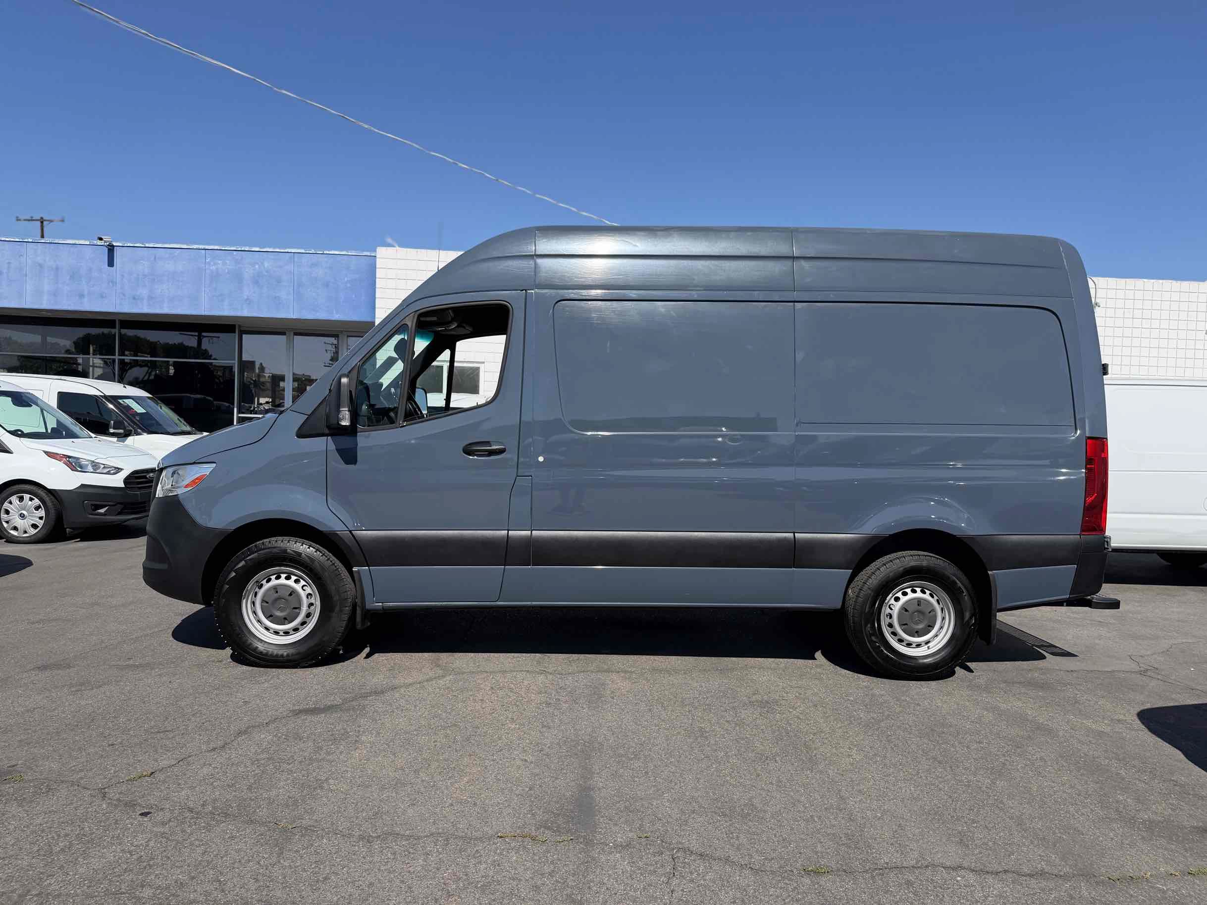 Used 2019 Mercedes-Benz Sprinter 144 image 2