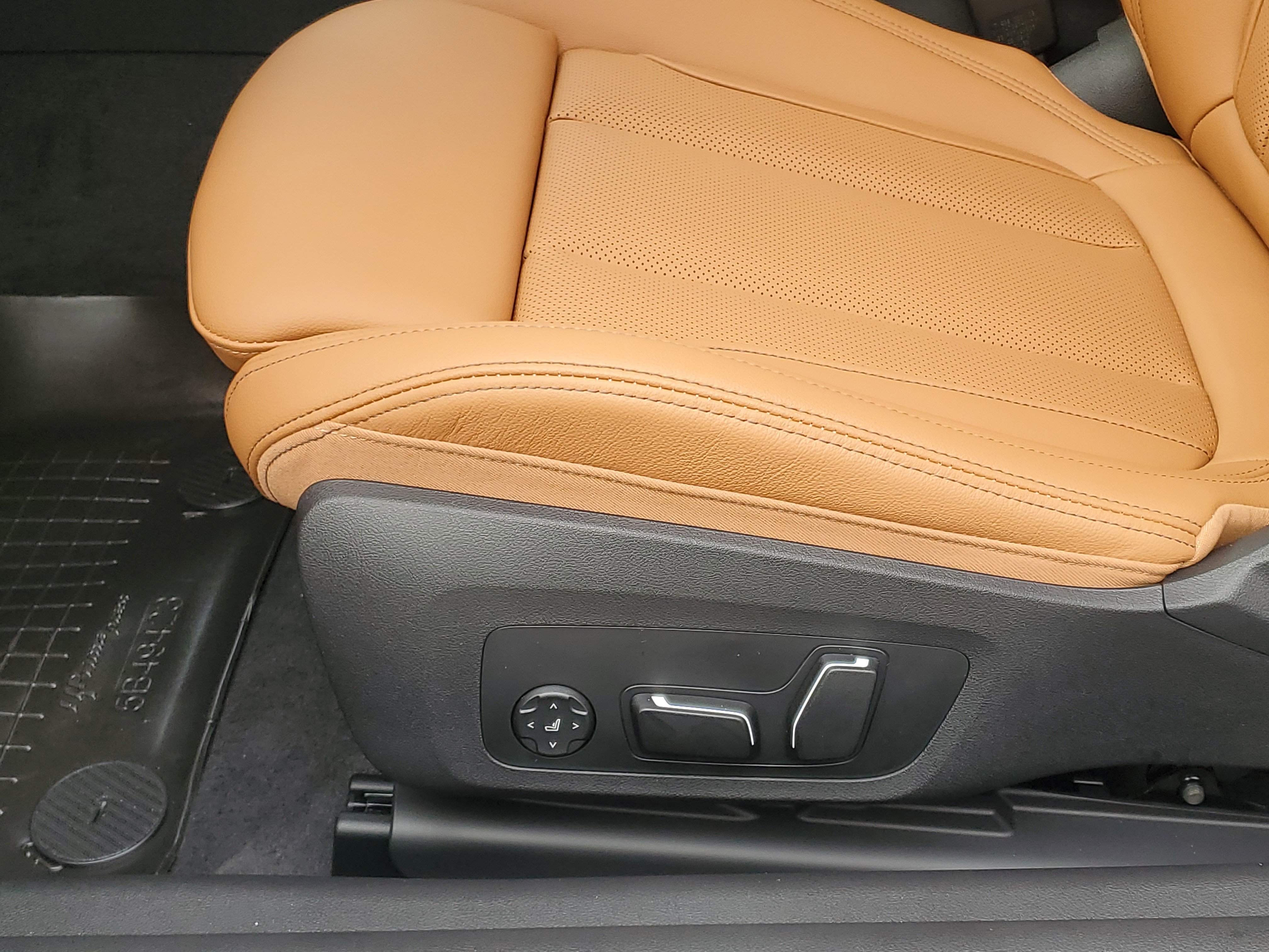 New 2026 BMW 430i xDrive Convertible w/ M Sport Package image 8