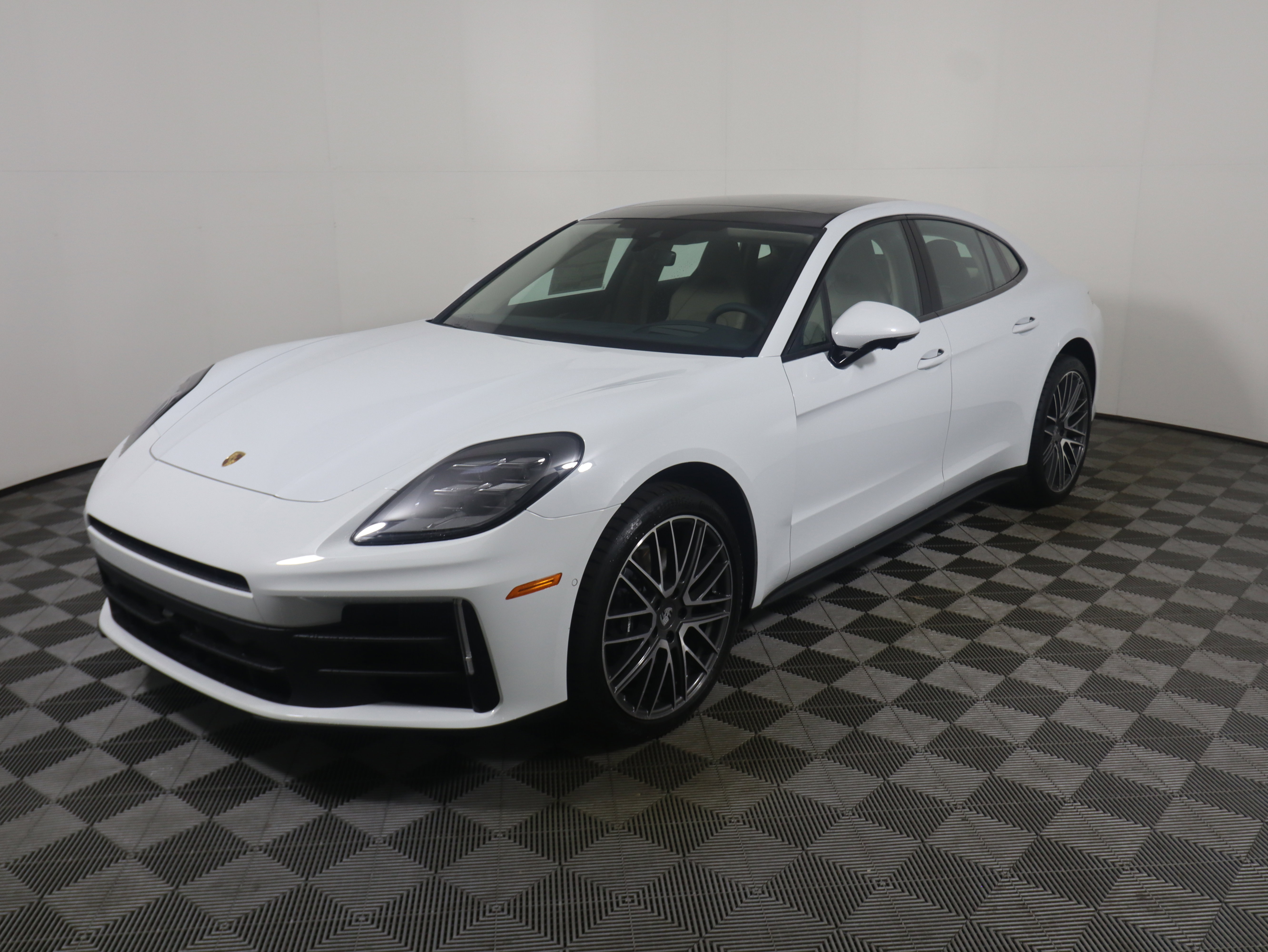 New 2026 Porsche Panamera image 11