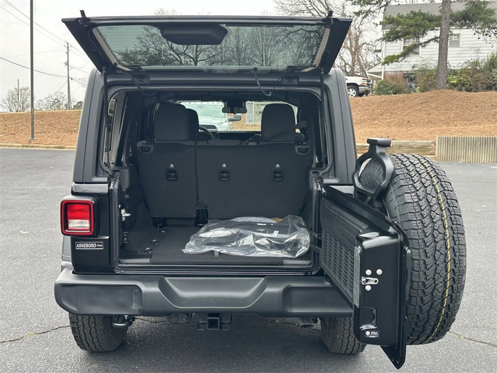 New 2025 Jeep Wrangler Sport S image 30