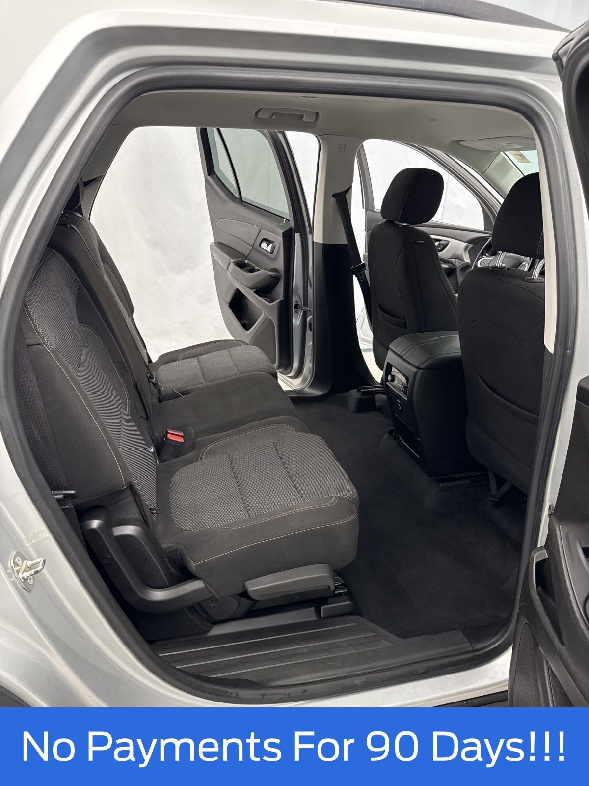 Used 2018 Chevrolet Traverse LT image 28