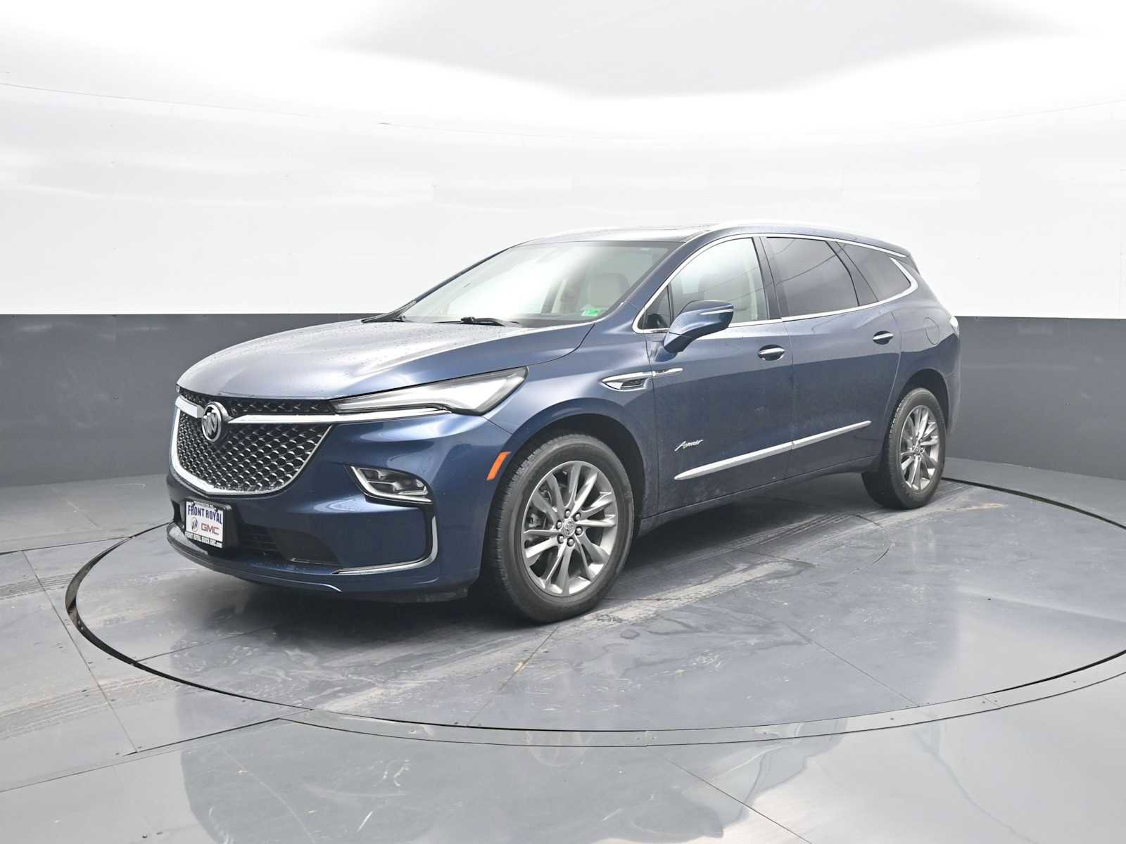 Used 2024 Buick Enclave Avenir w/ Avenir Technology Package AWD/4WD image 4