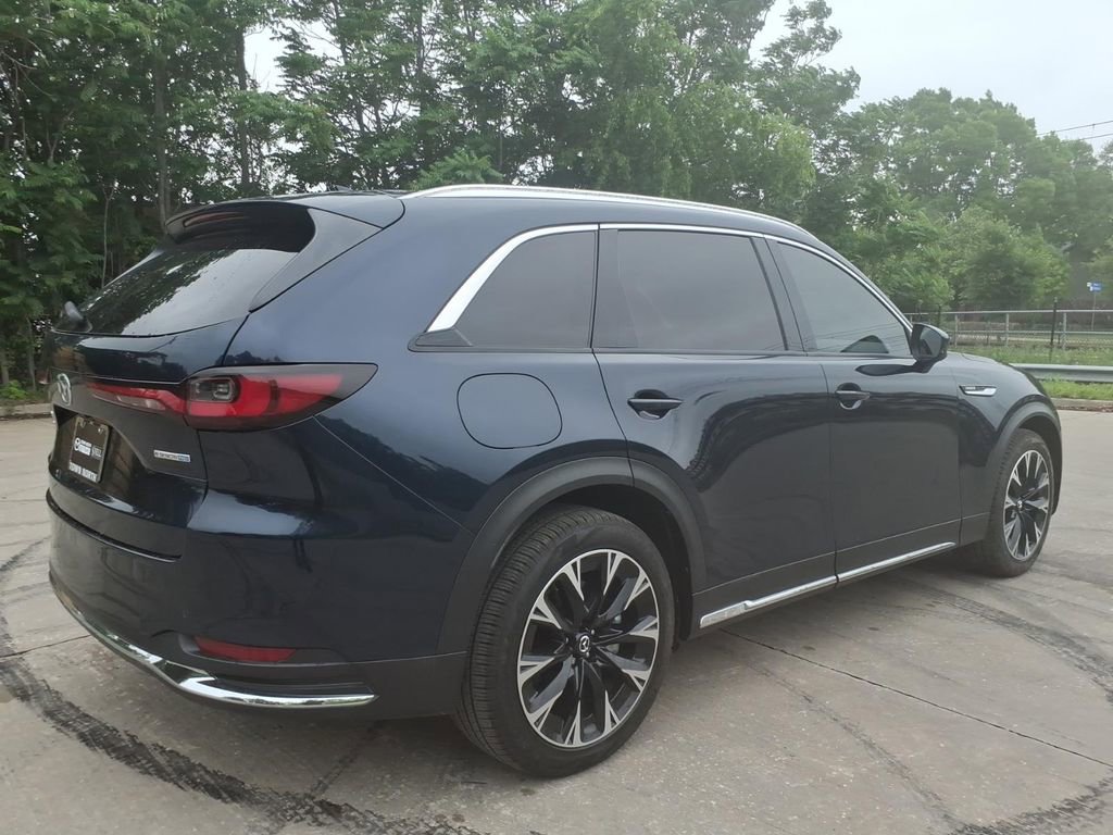 Used 2024 MAZDA CX-90 Plug-In Hybrid w/ Premium Pkg AWD/4WD image 3