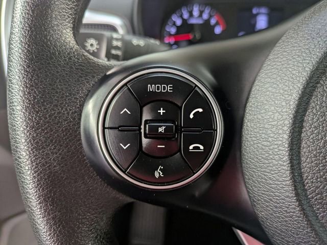 Used 2020 Kia Soul LX image 18