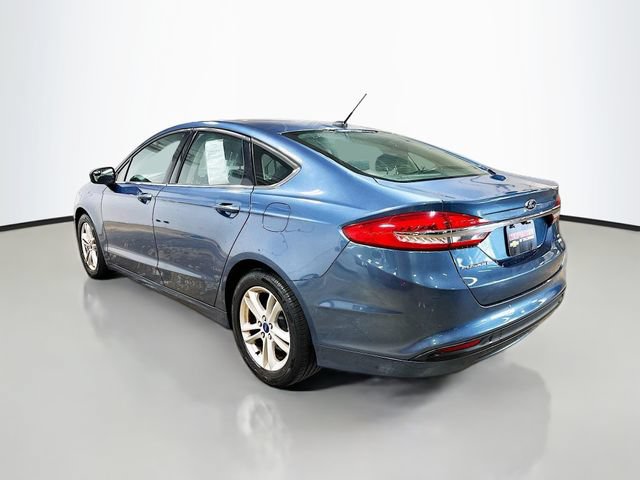 Used 2018 Ford Fusion SE w/ Fusion SE Technology Package FWD image 8