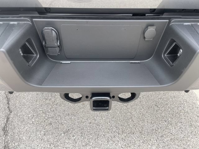 New 2026 Ford F250 XL w/ STX Appearance Package AWD/4WD image 9