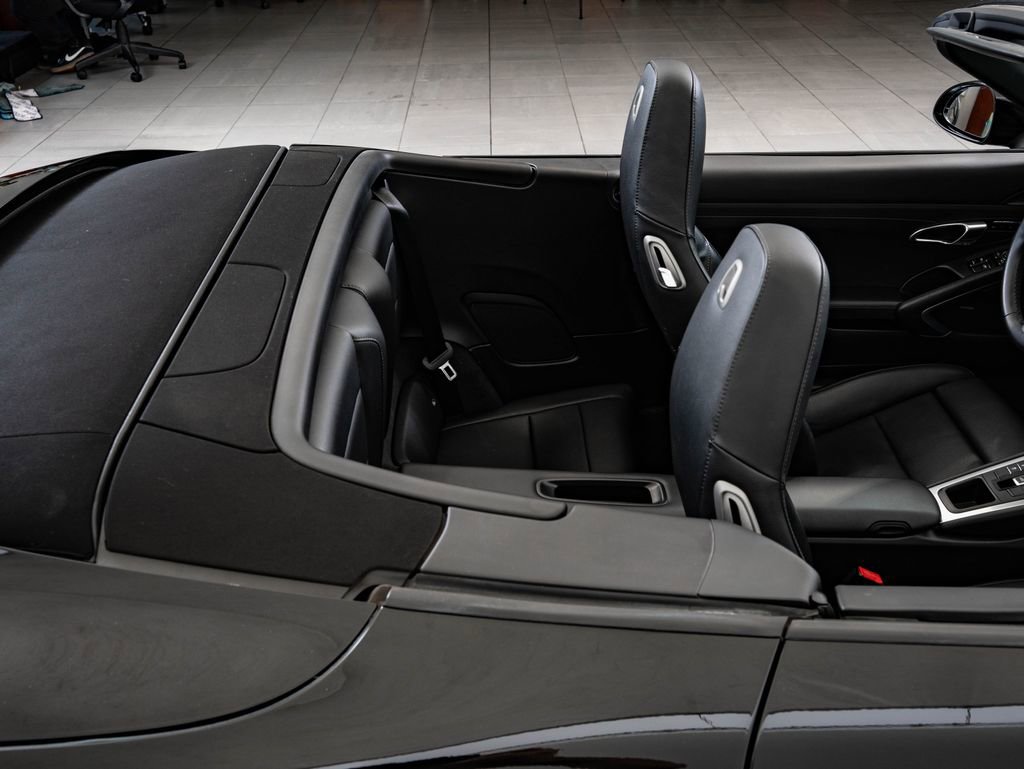 Used 2013 Porsche 911 Carrera 4S image 25