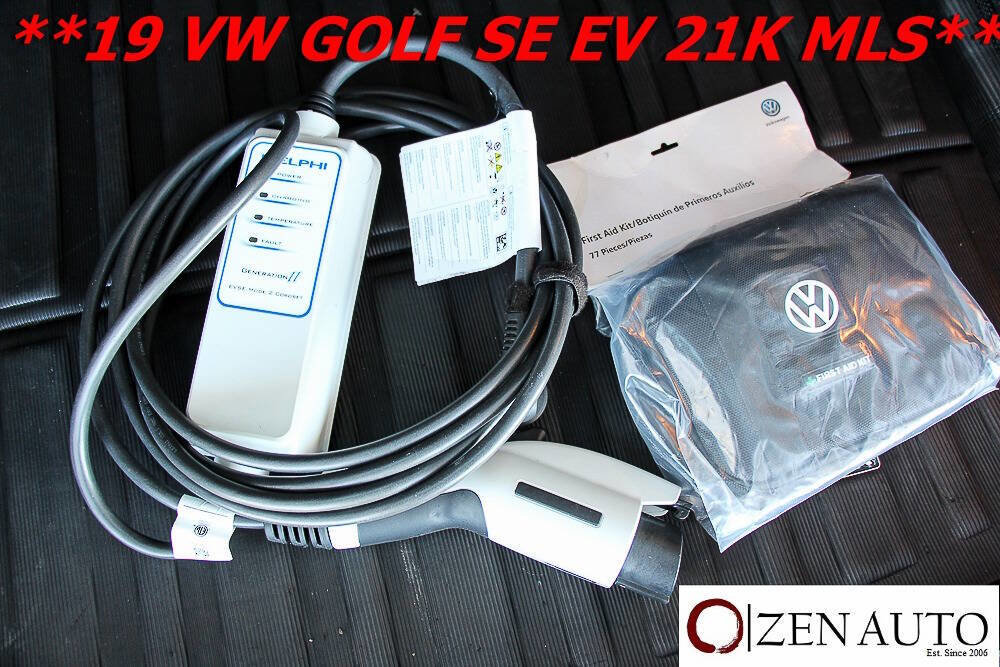 Used 2019 Volkswagen e-Golf SE w/ Driver Assistance Package image 14