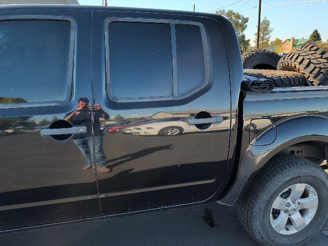 Used 2012 Nissan Frontier SV AWD/4WD image 7