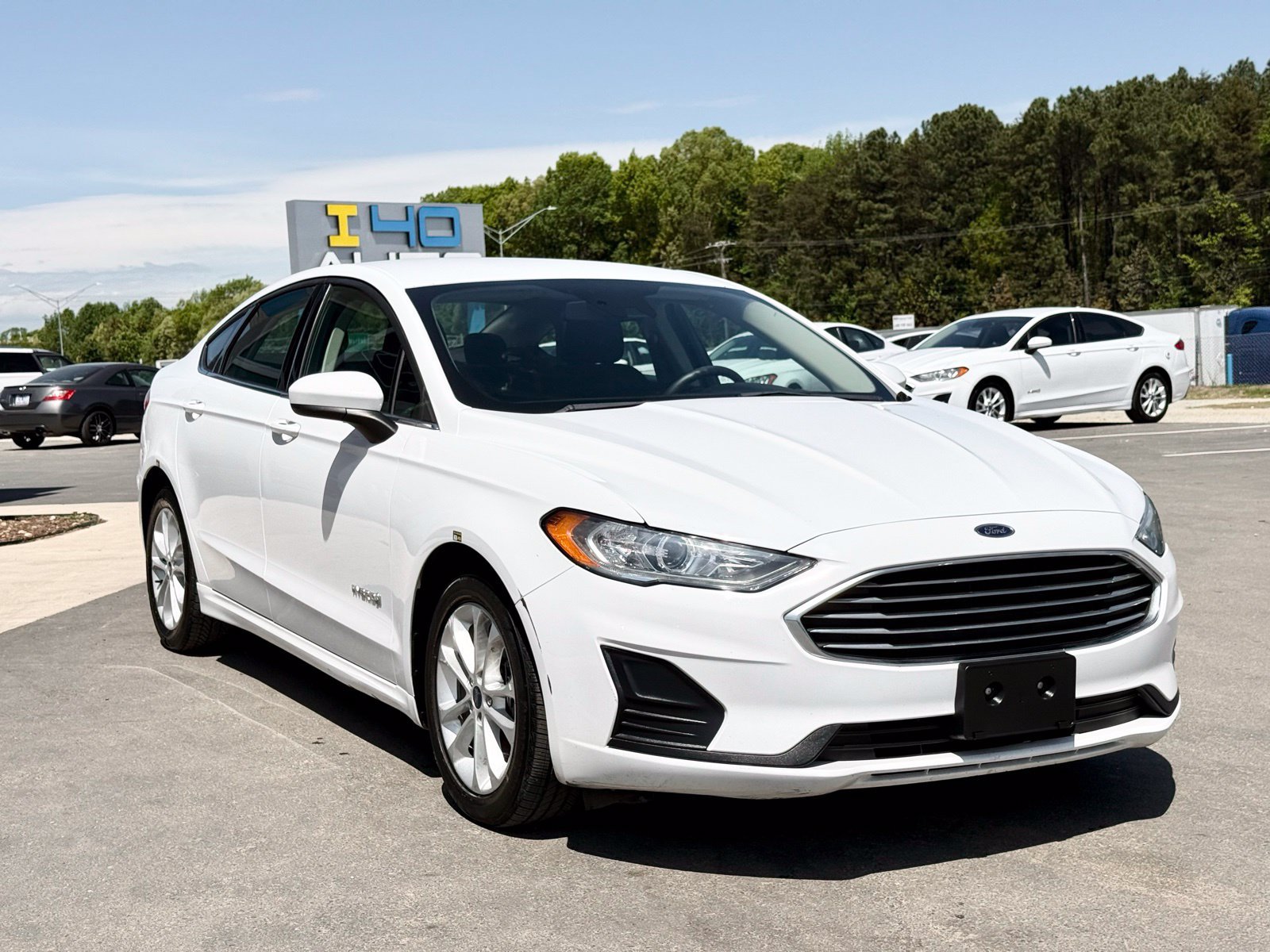 Used 2019 Ford Fusion SE FWD image 6