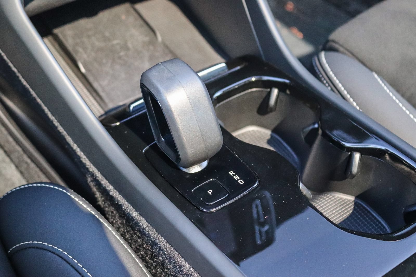 Used 2023 Volvo C40 P8 Recharge Plus w/ Climate Package AWD/4WD image 24