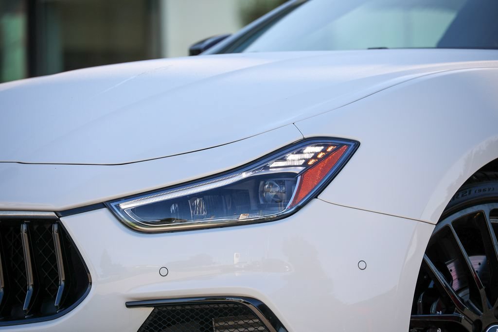 Used 2024 Maserati Ghibli Modena Ultima Q4 AWD/4WD image 11