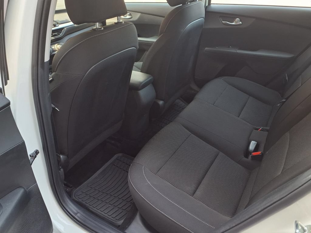 Used 2020 Kia Forte LXS FWD image 21