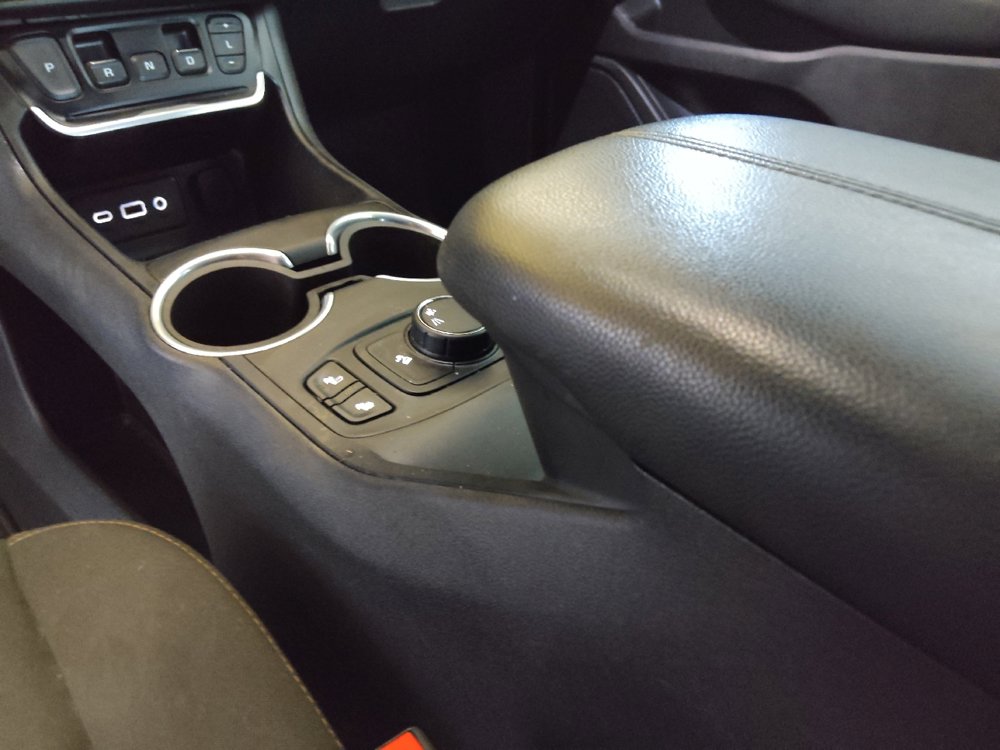 Used 2019 GMC Terrain SLE w/ Driver Convenience Package image 26