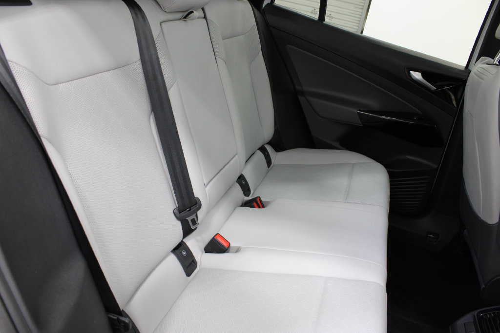 Used 2021 Volkswagen ID.4 Pro S RWD image 20