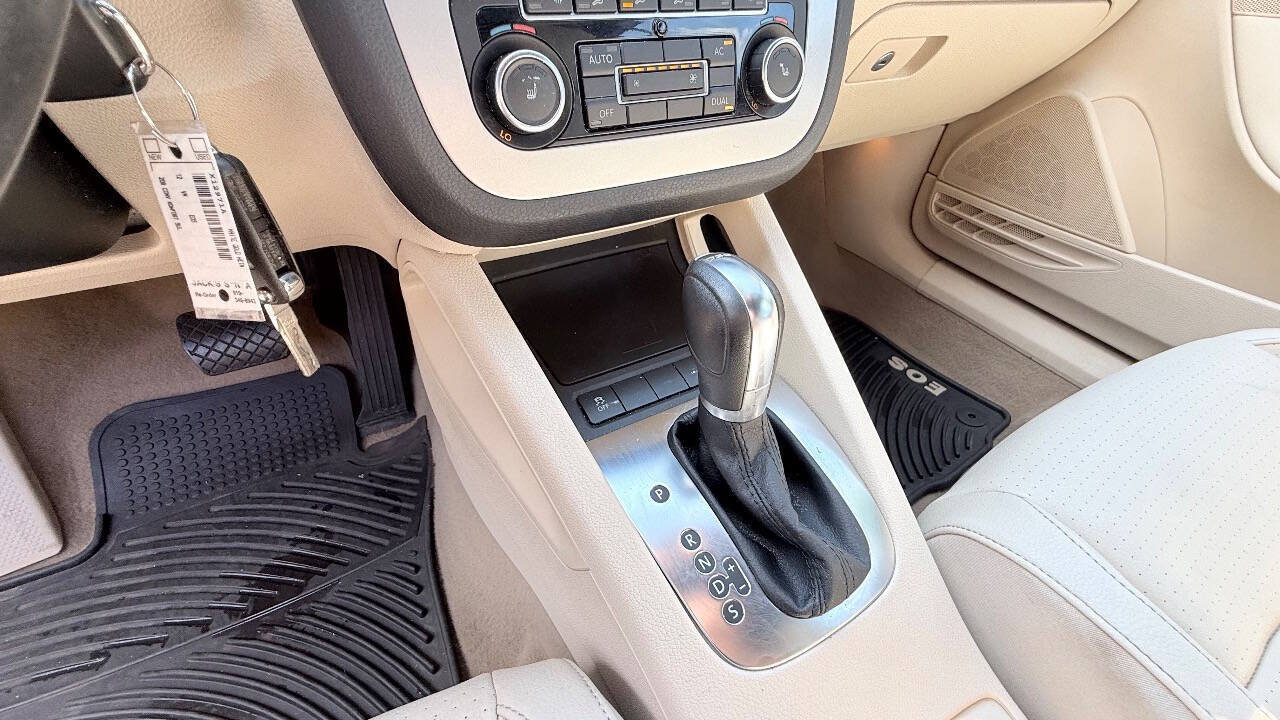 Used 2012 Volkswagen Eos Komfort FWD image 63